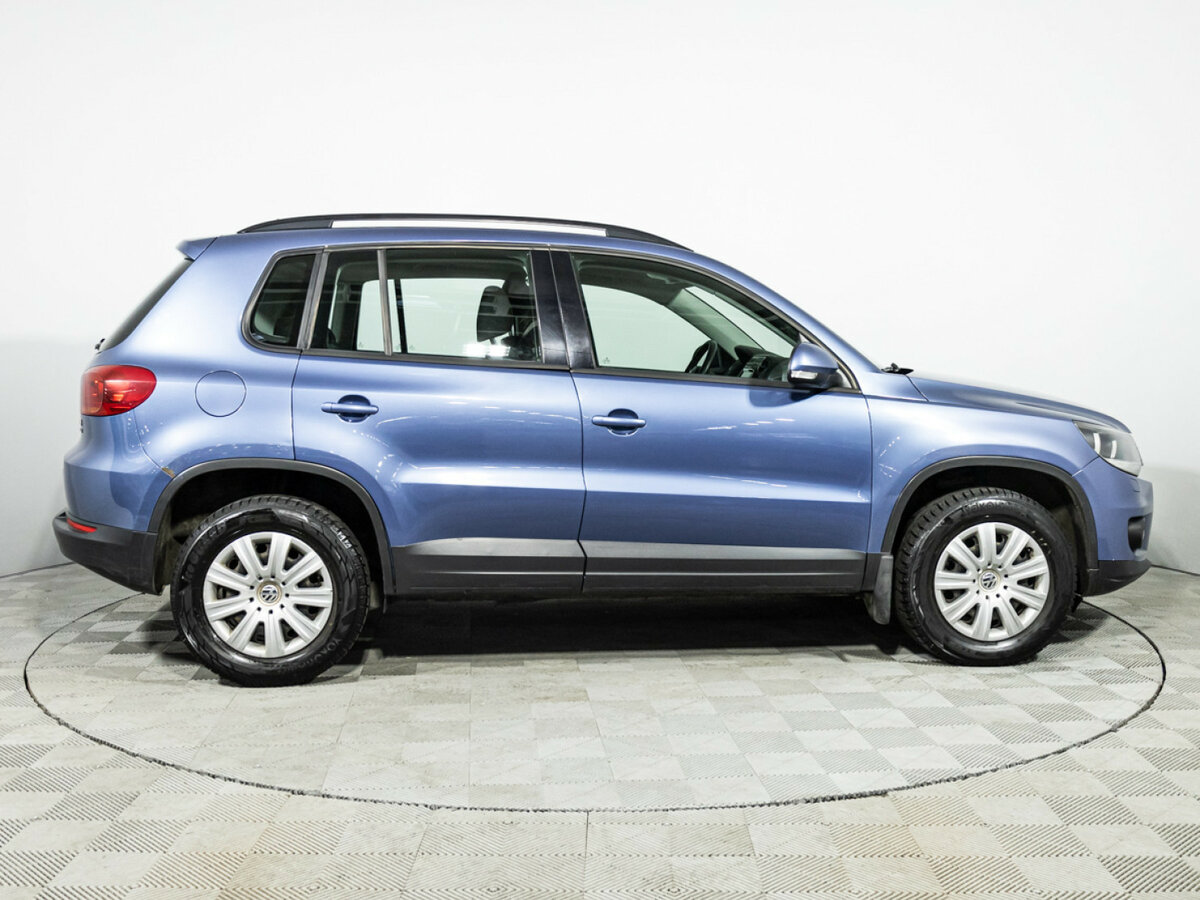 Volkswagen Tiguan б/у, 2013, Механическая. Фото: #3