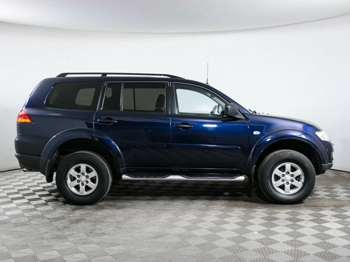 Mitsubishi Pajero Sport б/у, 2012, Механическая. Фото: #3