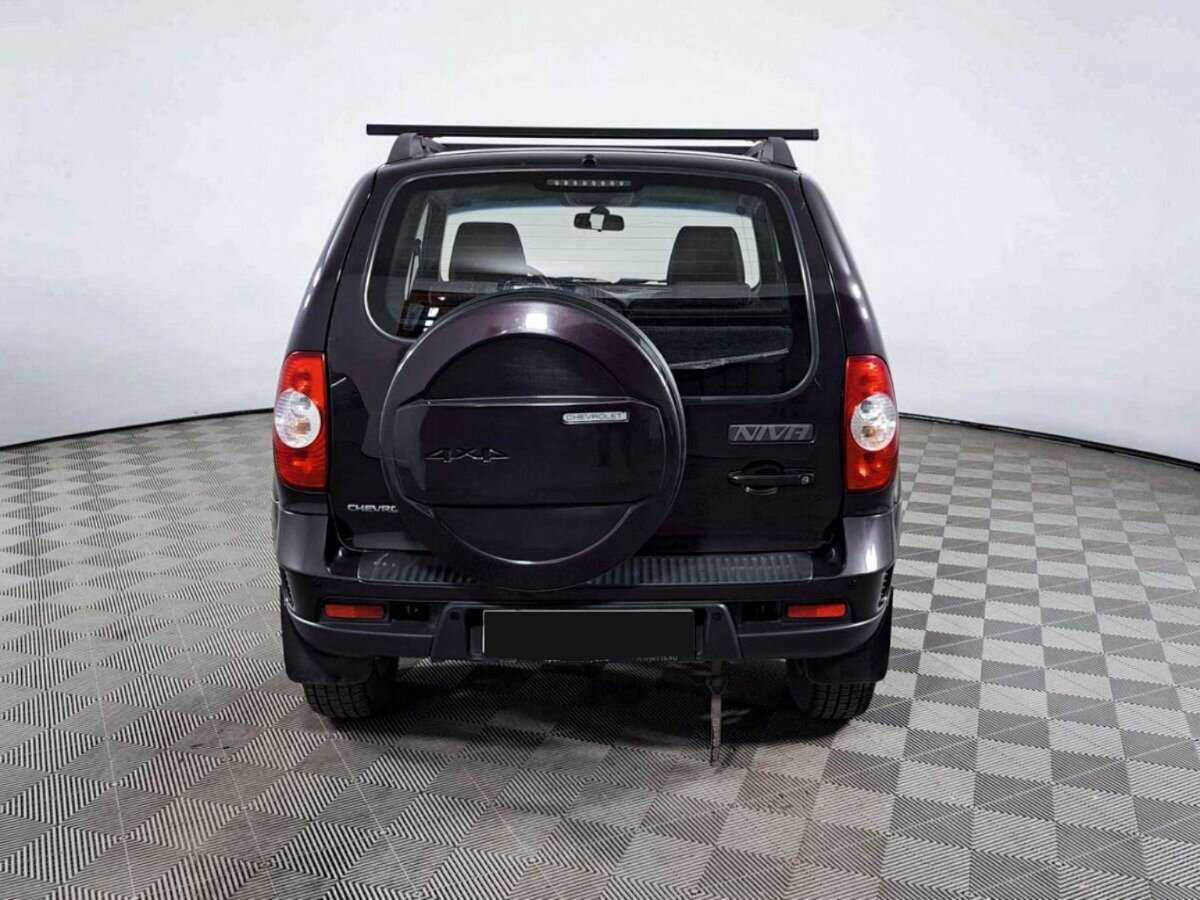 Chevrolet Niva б/у, 2016, Механическая. Фото: #5