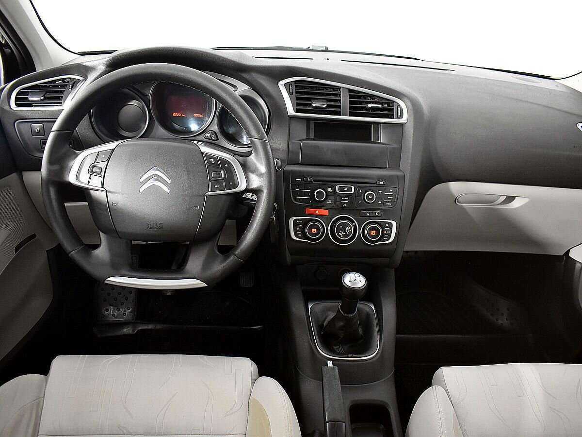 Citroen C4 б/у, 2012, Механическая. Фото: #9