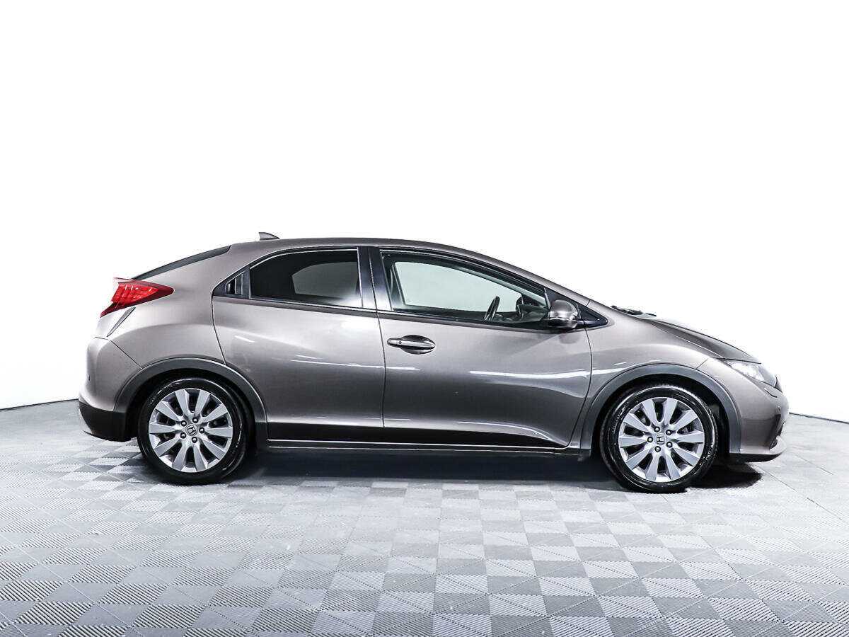 Honda Civic б/у, 2013, Автоматическая. Фото: #3