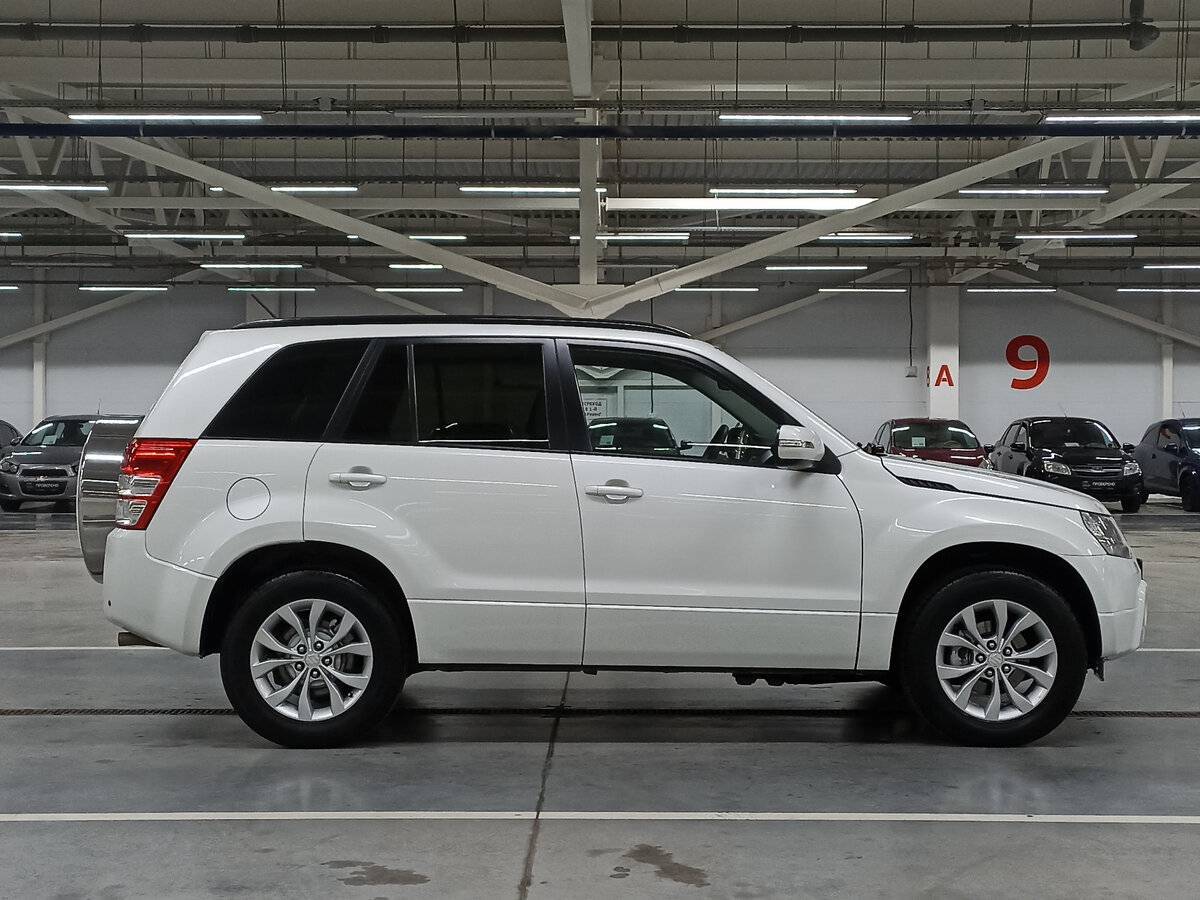Suzuki Grand Vitara б/у, 2013, Автоматическая. Фото: #3