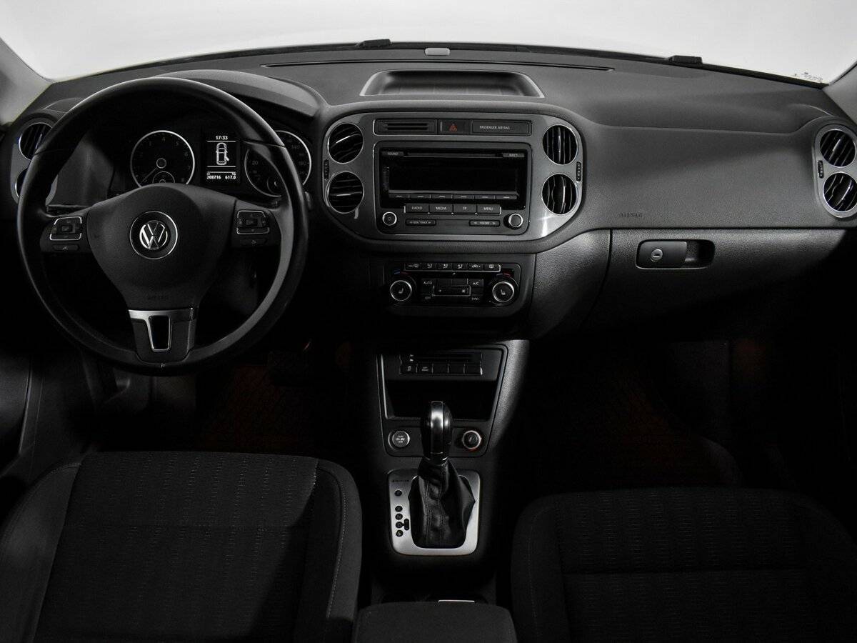Volkswagen Tiguan б/у, 2013, Автоматическая. Фото: #12