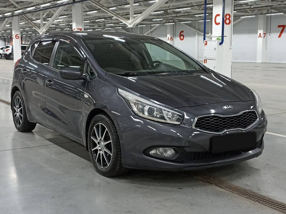 Kia Ceed б/у, 2012, Механическая. Фото: #2