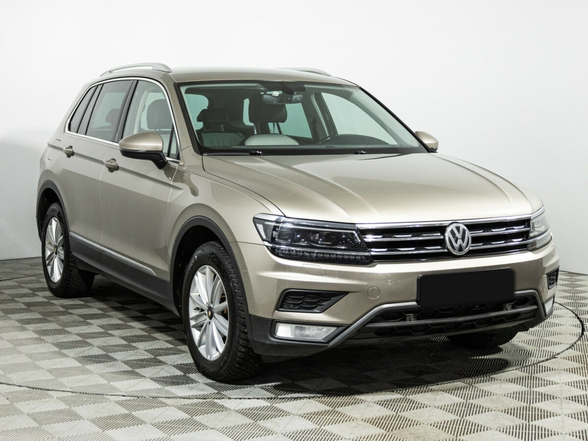 Volkswagen Tiguan б/у, 2017, Роботизированная. Фото: #2