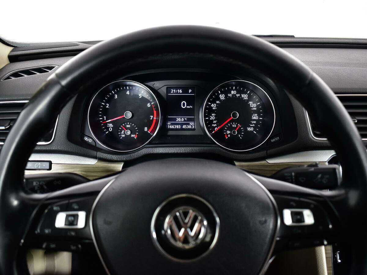 Volkswagen Passat б/у, 2016, Роботизированная. Фото: #10