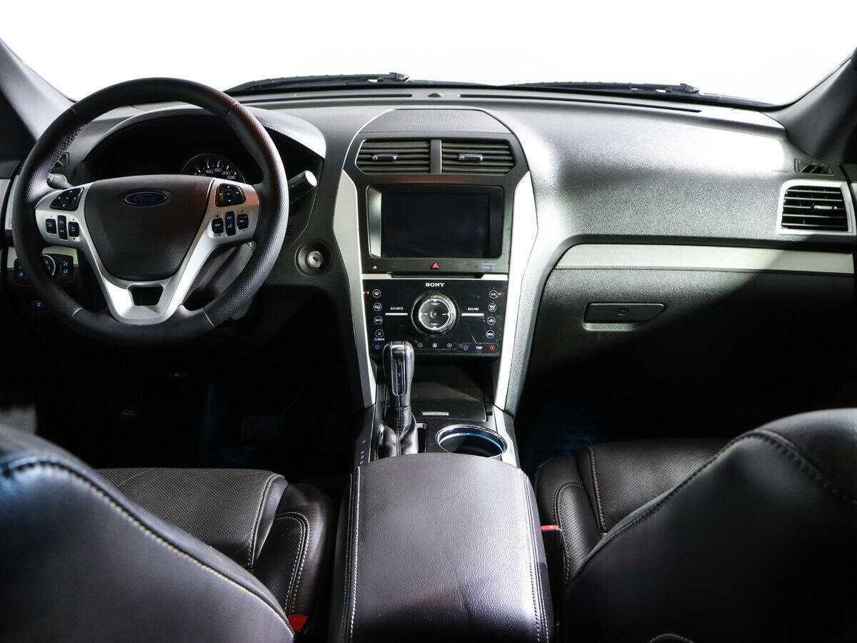 Ford Explorer б/у, 2014, Автоматическая. Фото: #10