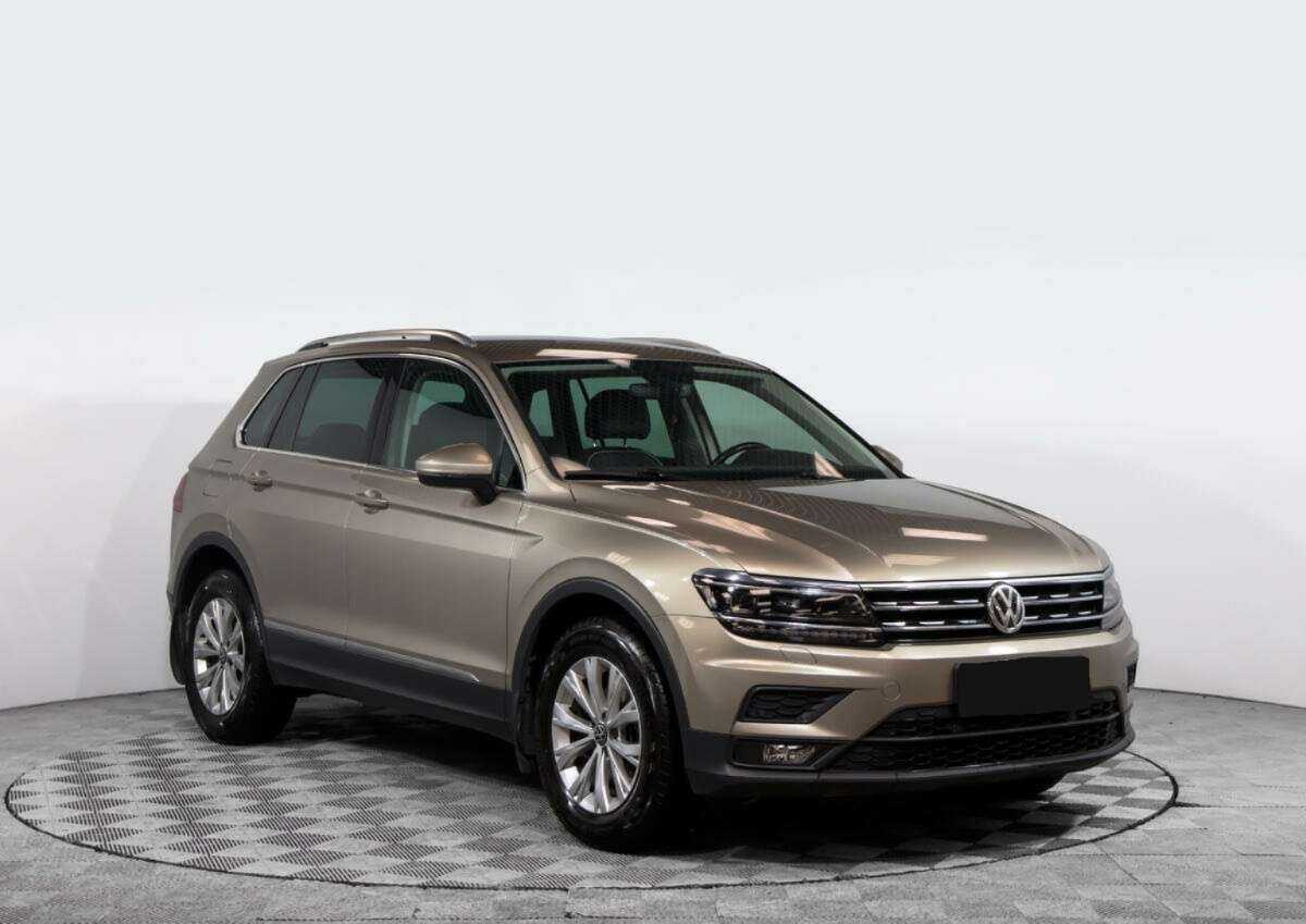 Volkswagen Tiguan б/у, 2017, Роботизированная. Фото: #1