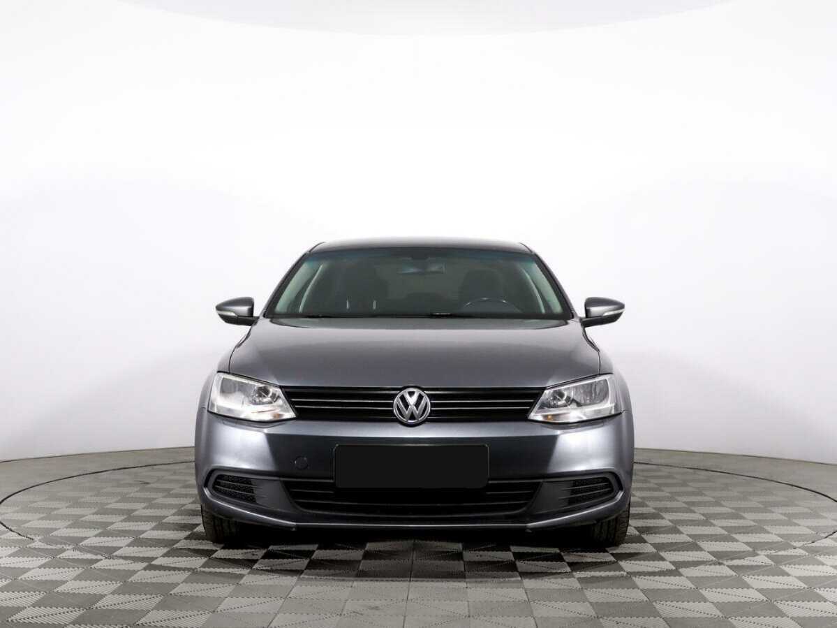 Volkswagen Jetta б/у, 2012, Роботизированная. Фото: #1