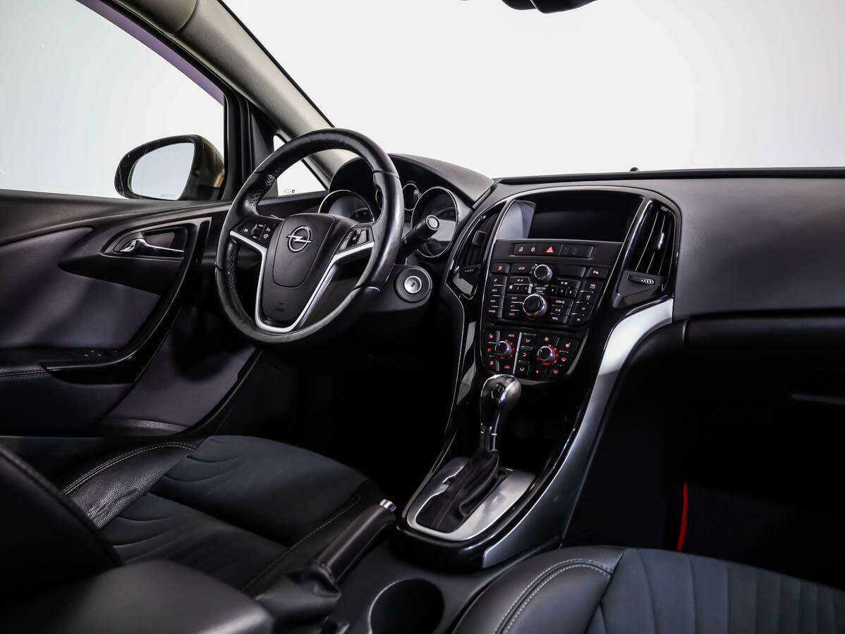 Opel Astra б/у, 2015, Автоматическая. Фото: #7