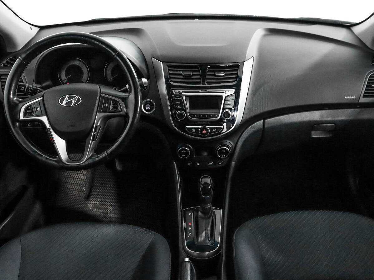 Hyundai Solaris б/у, 2015, Автоматическая. Фото: #12