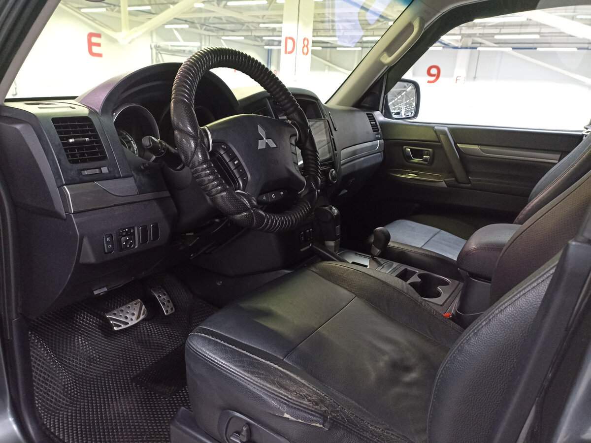 Mitsubishi Pajero б/у, 2012, Автоматическая. Фото: #14