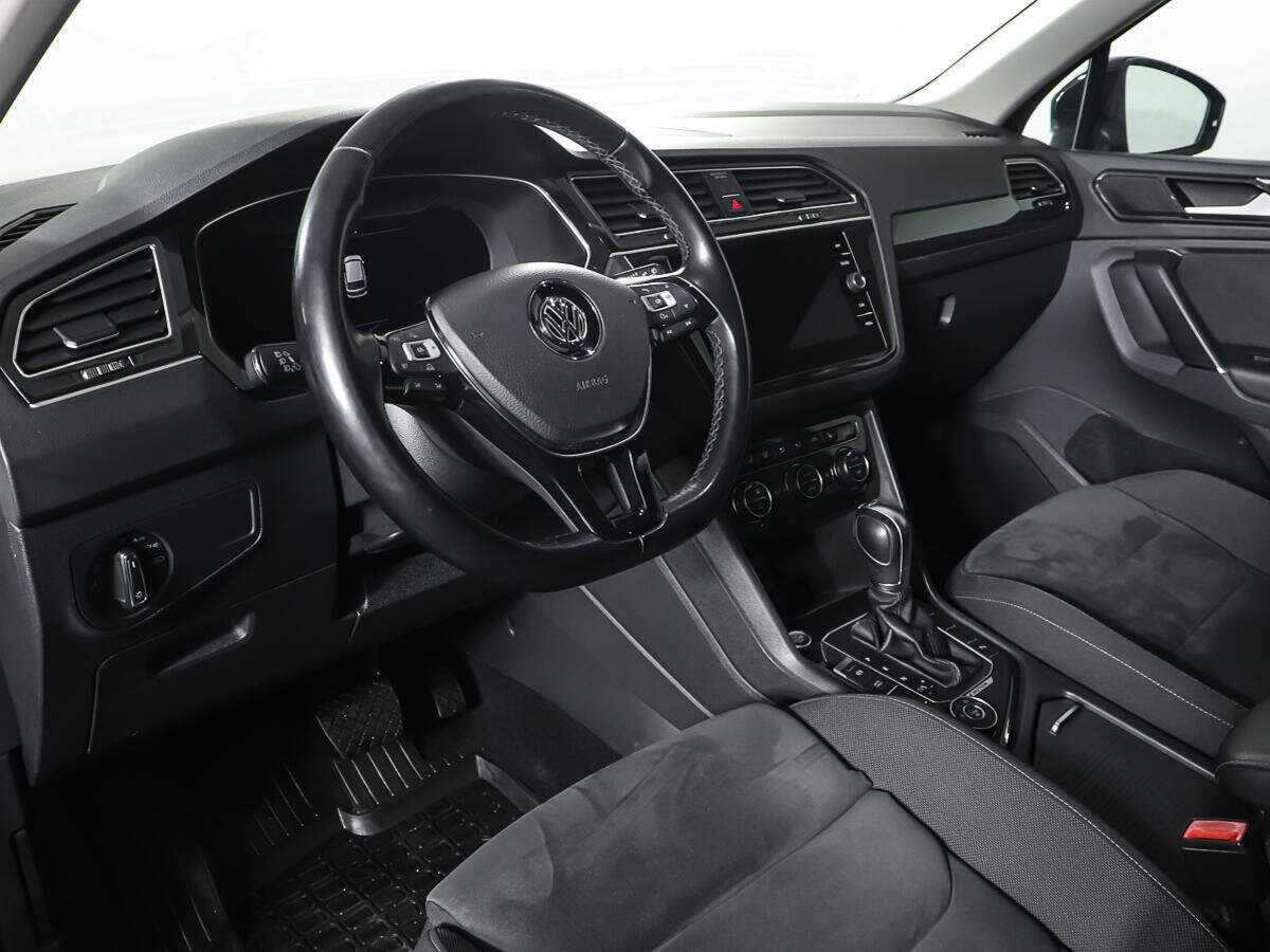 Volkswagen Tiguan б/у, 2018, Роботизированная. Фото: #12