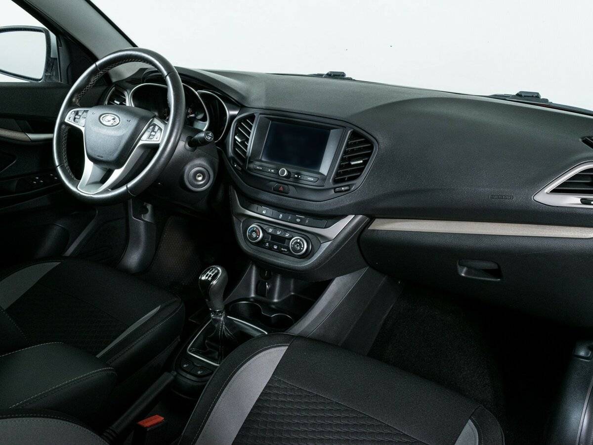 Lada (ВАЗ) Vesta б/у, 2021, Механическая. Фото: #7