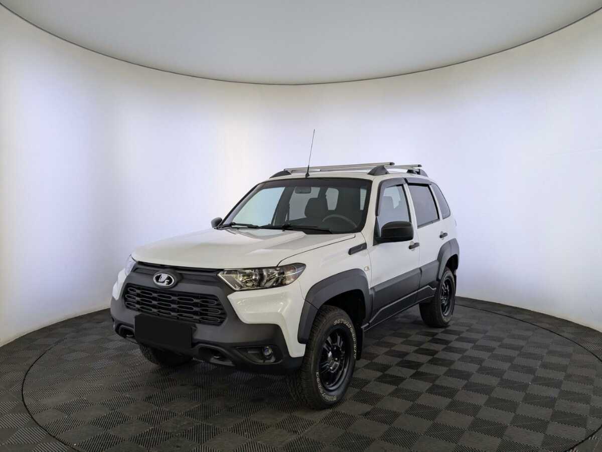 Lada (ВАЗ) Niva б/у, 2022, Механическая. Посмотреть фото