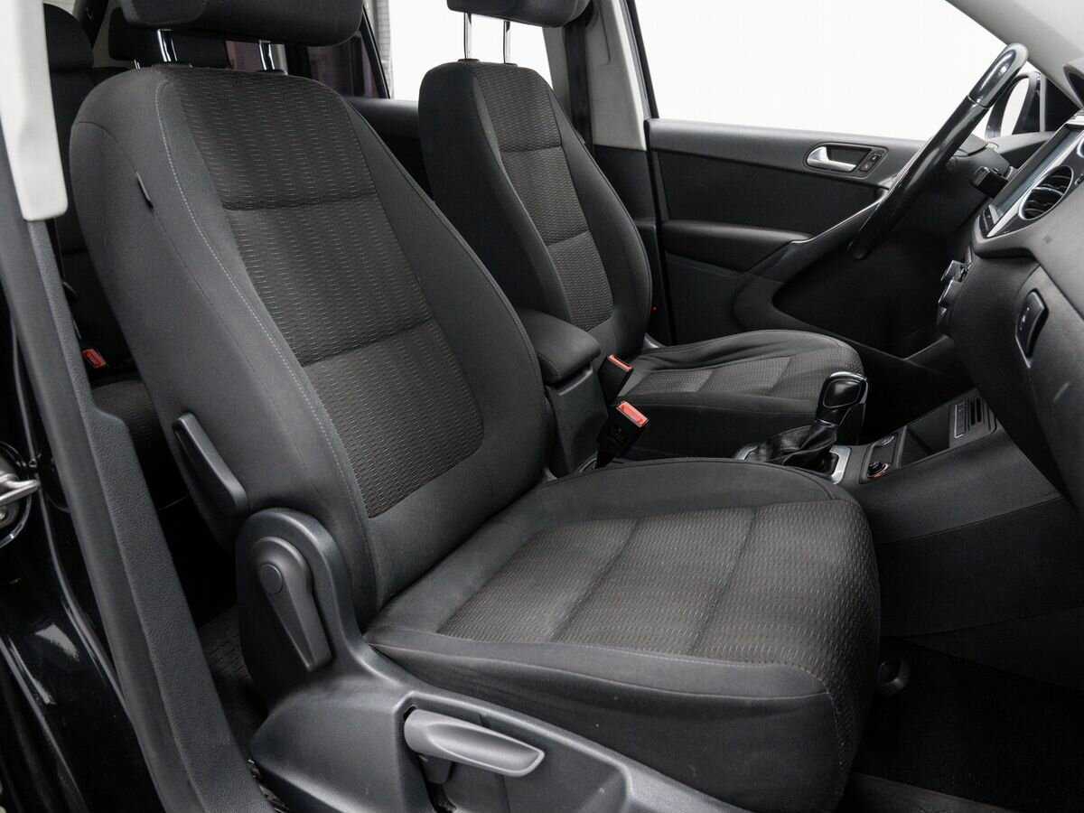 Volkswagen Tiguan б/у, 2013, Автоматическая. Фото: #7