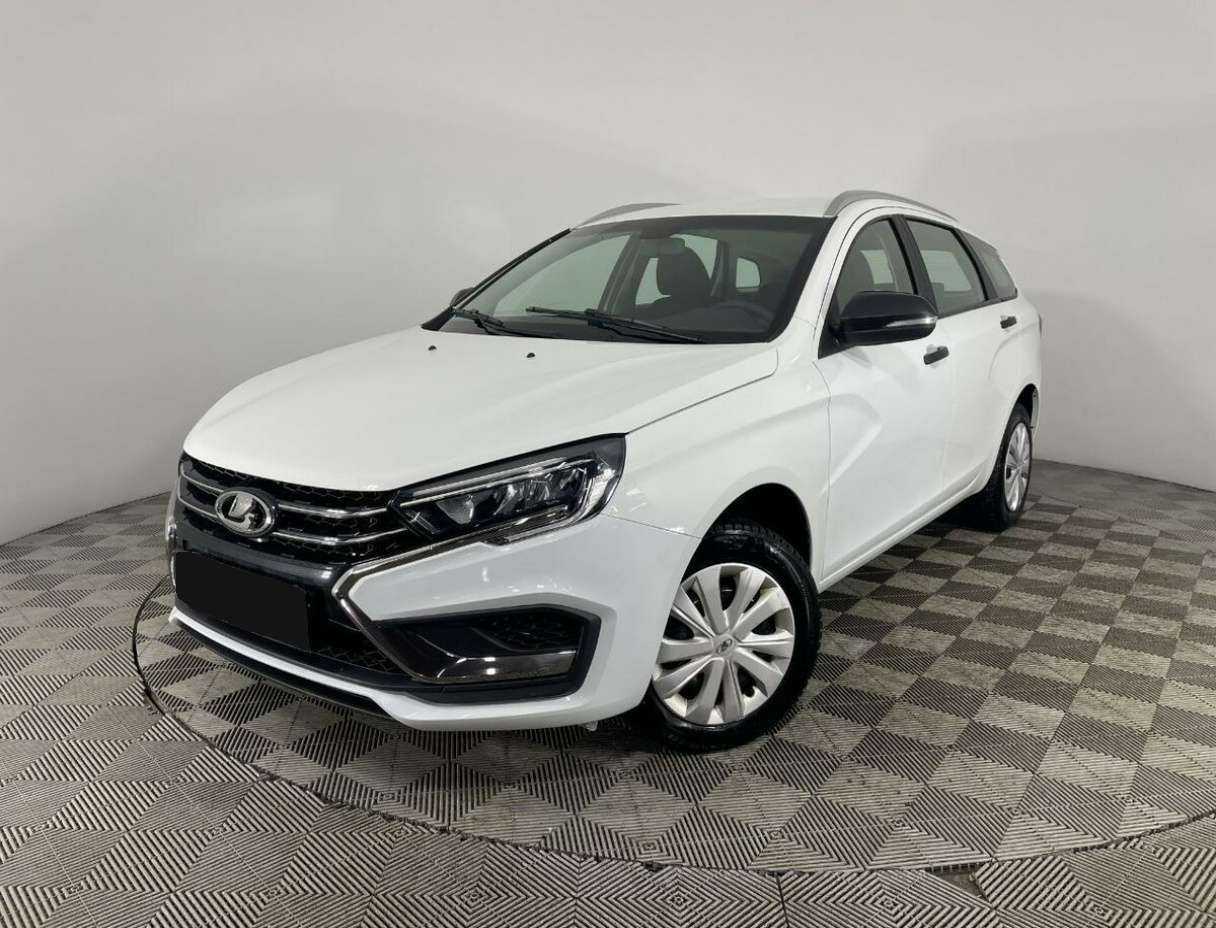Lada (ВАЗ) Vesta б/у, 2023, Механическая. Посмотреть фото