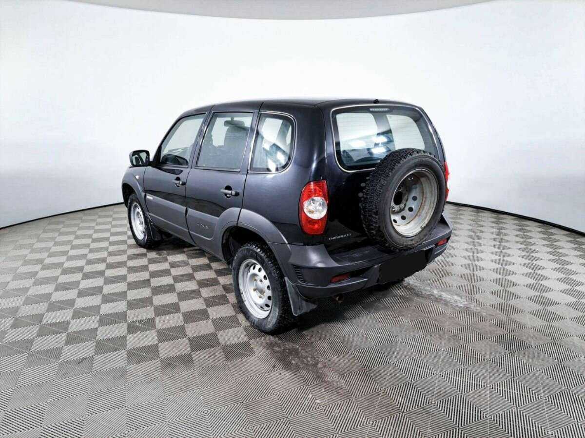 Chevrolet Niva б/у, 2018, Механическая. Фото: #6