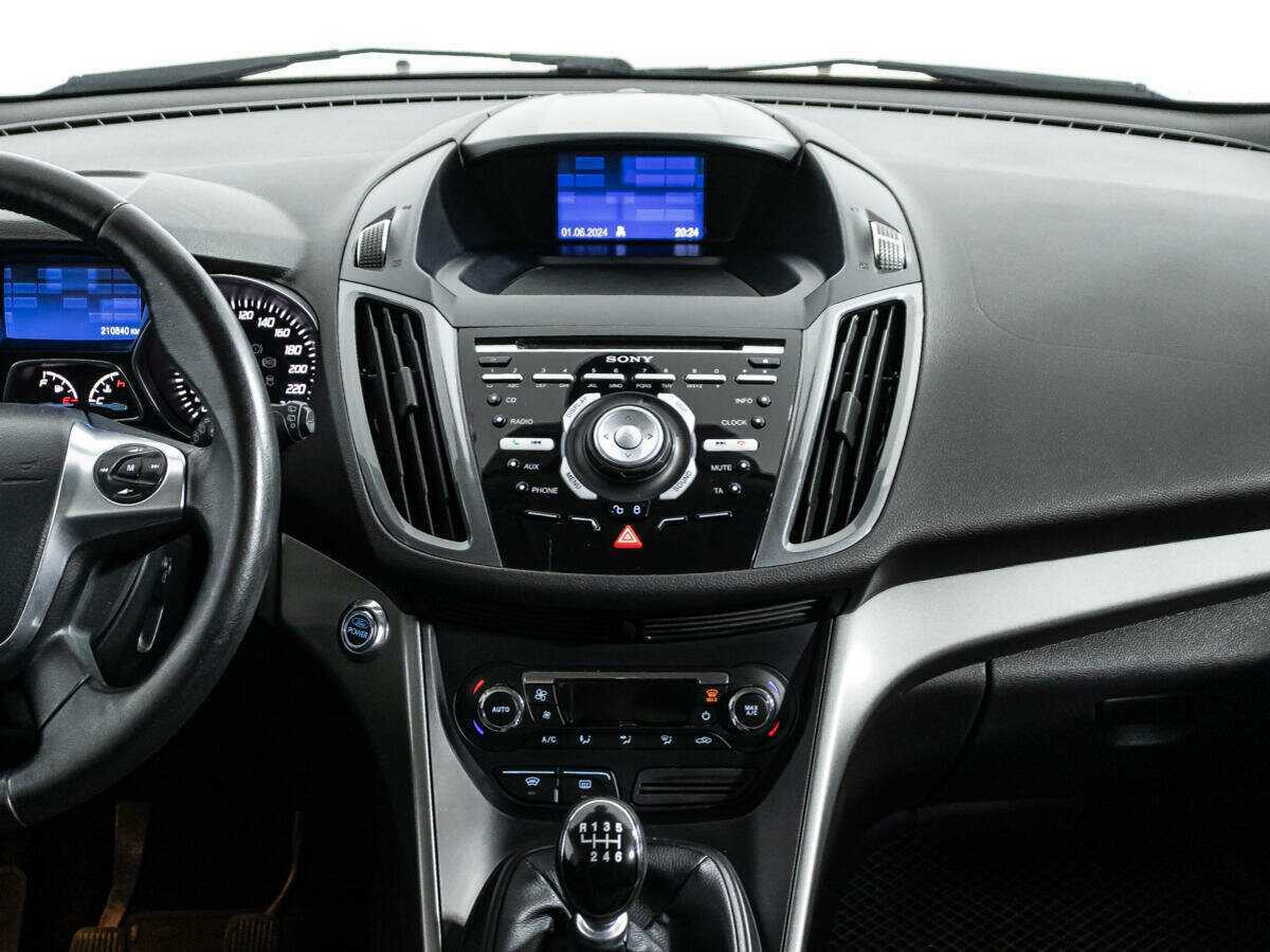 Ford Kuga б/у, 2013, Механическая. Фото: #13