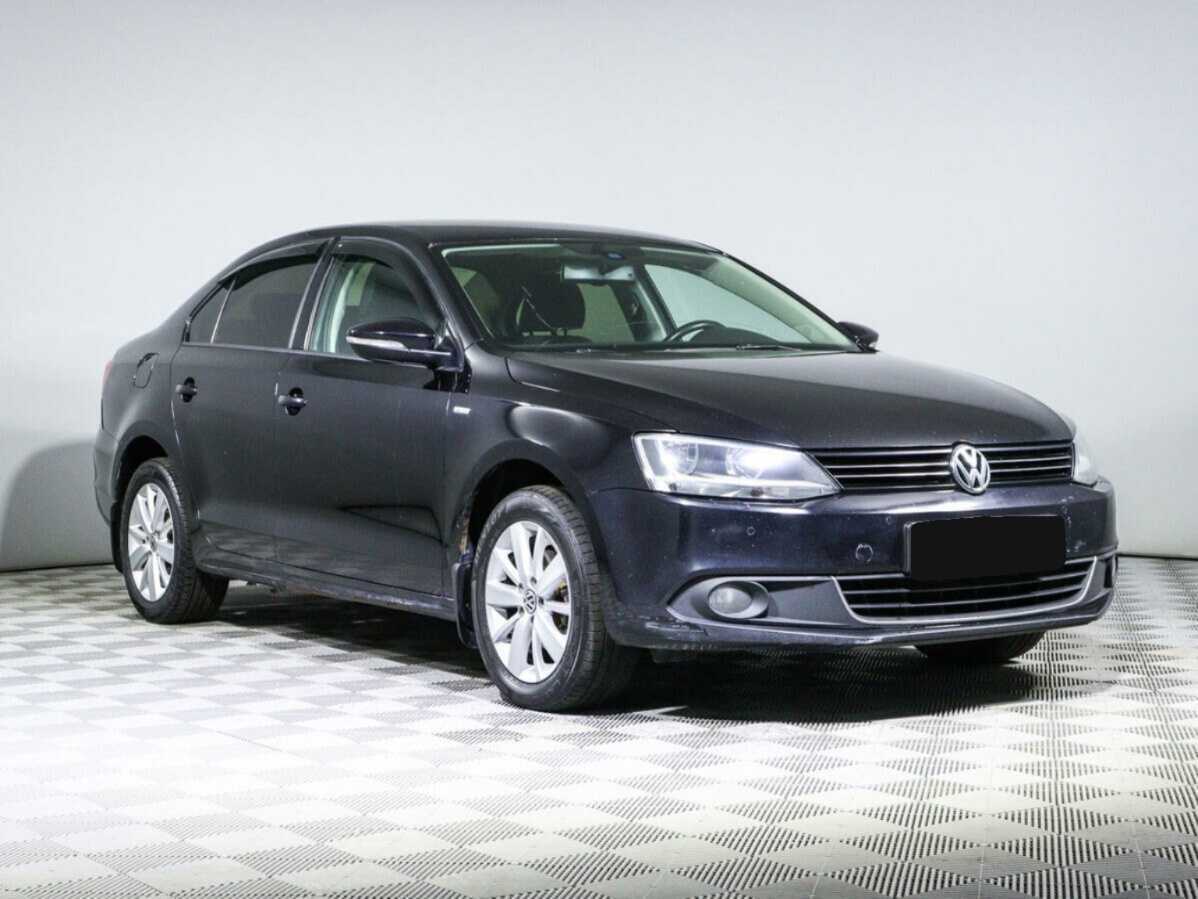 Volkswagen Jetta б/у, 2013, Автоматическая. Фото: #2