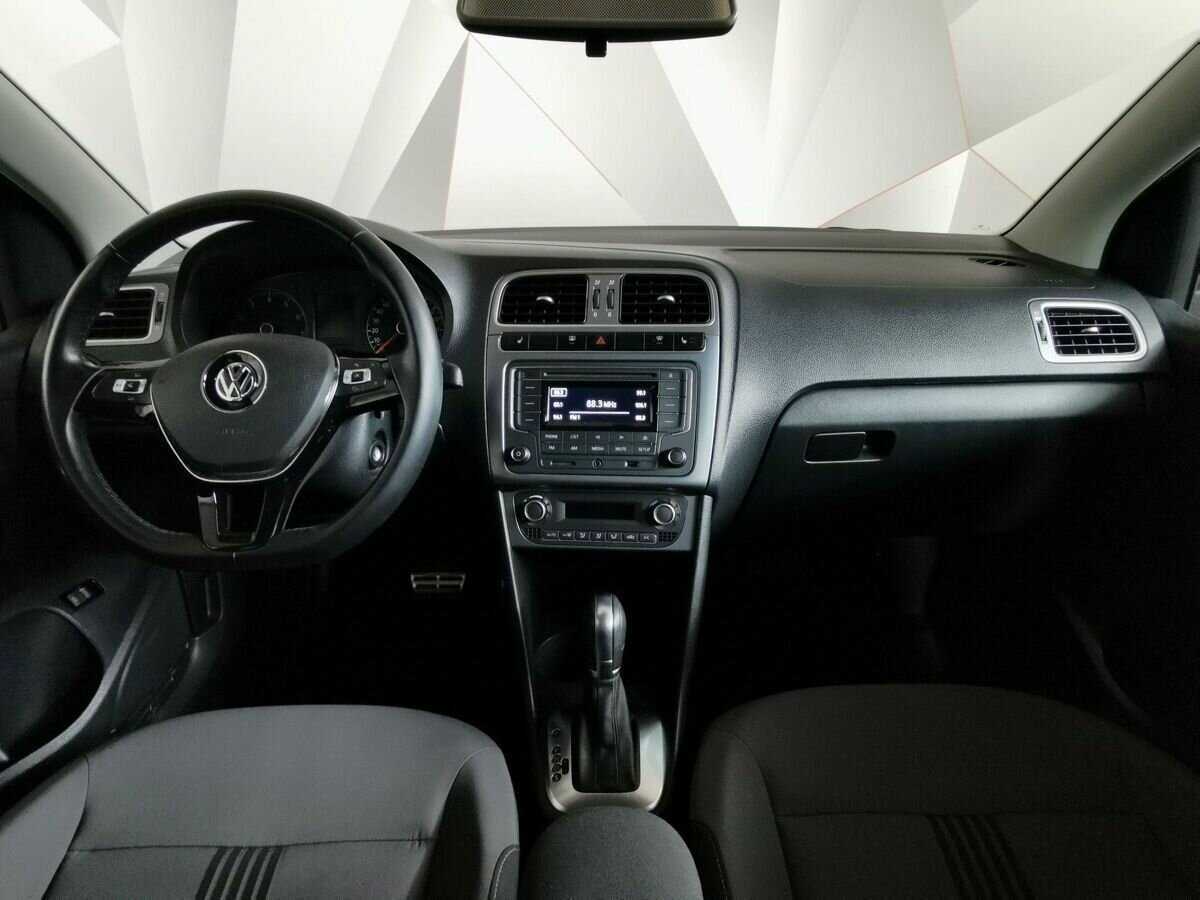Volkswagen Polo б/у, 2016, Автоматическая. Фото: #9