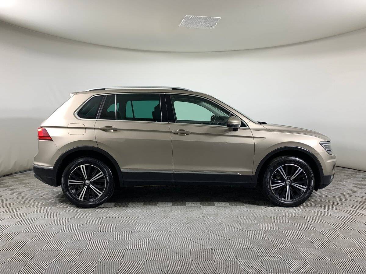 Volkswagen Tiguan б/у, 2018, Роботизированная. Фото: #3