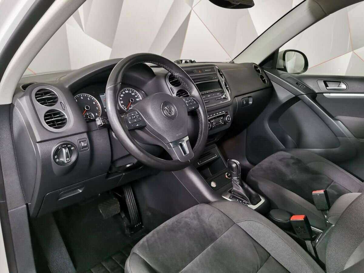 Volkswagen Tiguan б/у, 2013, Автоматическая. Фото: #16