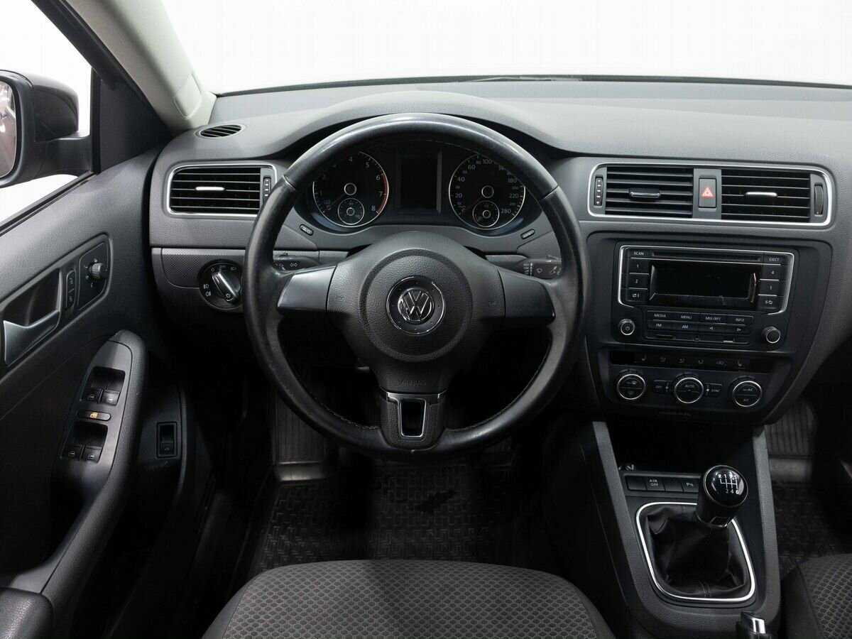 Volkswagen Jetta б/у, 2014, Механическая. Фото: #12