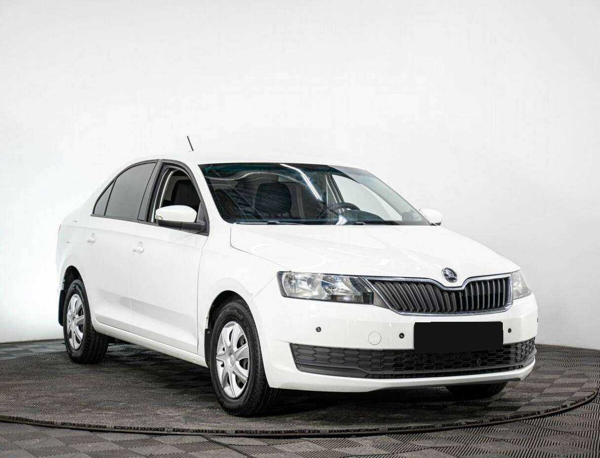 Skoda Rapid б/у, 2017, Механическая. Фото: #2