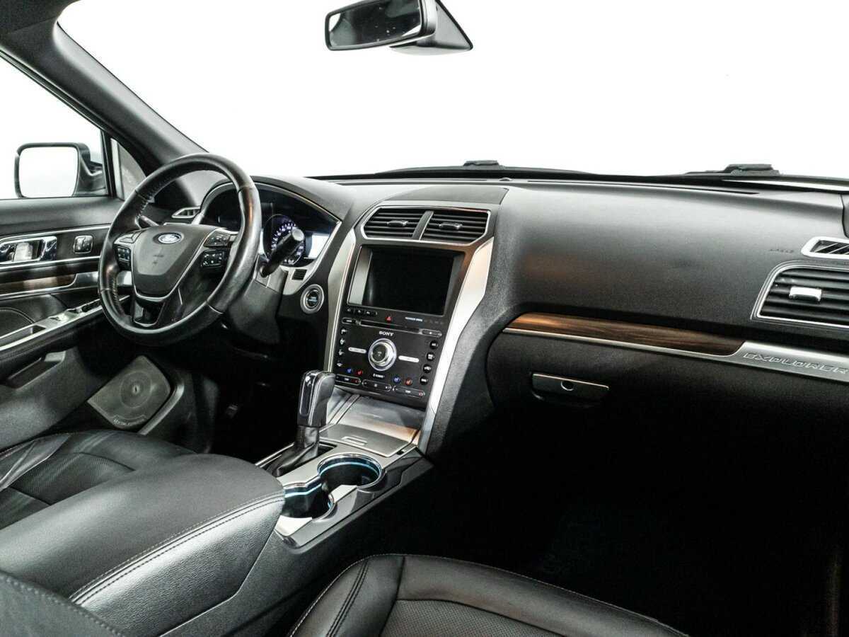 Ford Explorer б/у, 2017, Автоматическая. Фото: #8