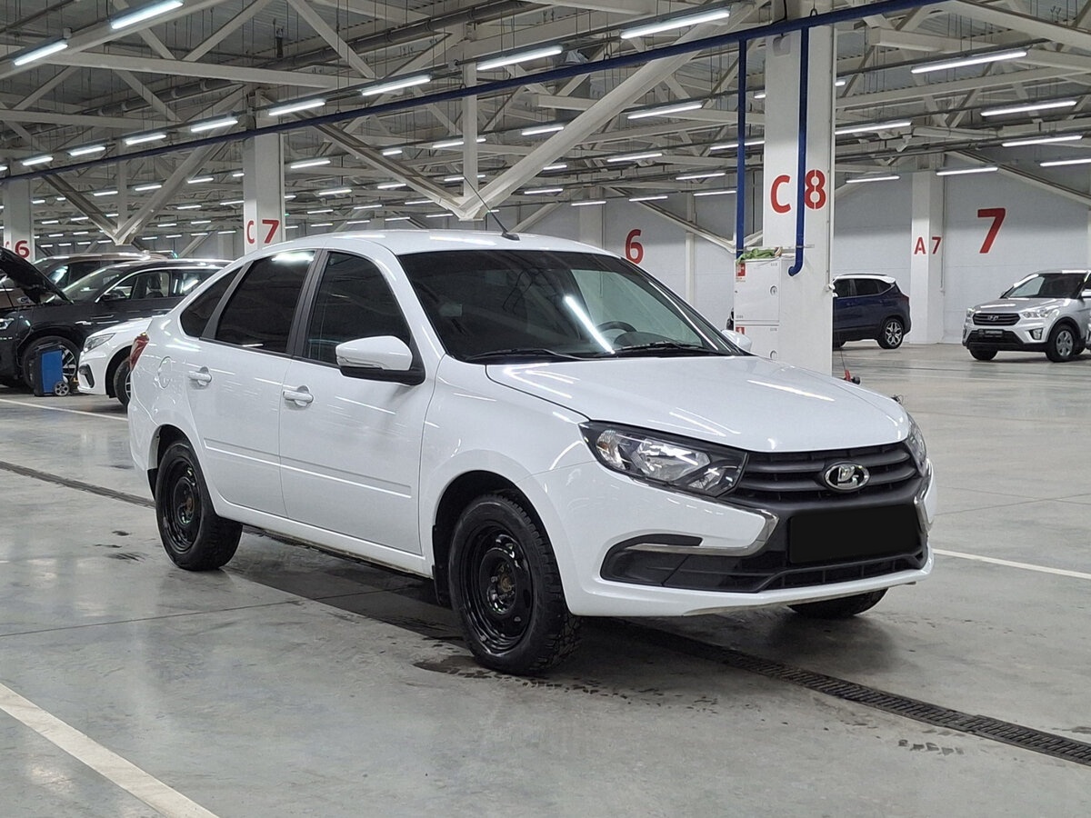 Lada (ВАЗ) Granta б/у, 2023, Механическая. Фото: #2