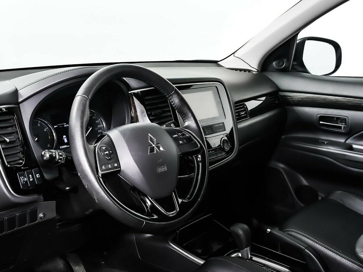 Mitsubishi Outlander б/у, 2018, Вариатор. Фото: #12