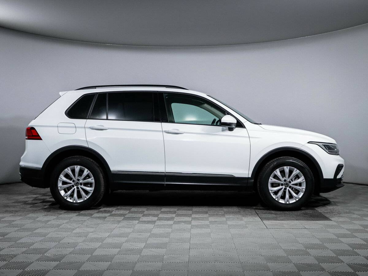 Volkswagen Tiguan б/у, 2021, Роботизированная. Фото: #3