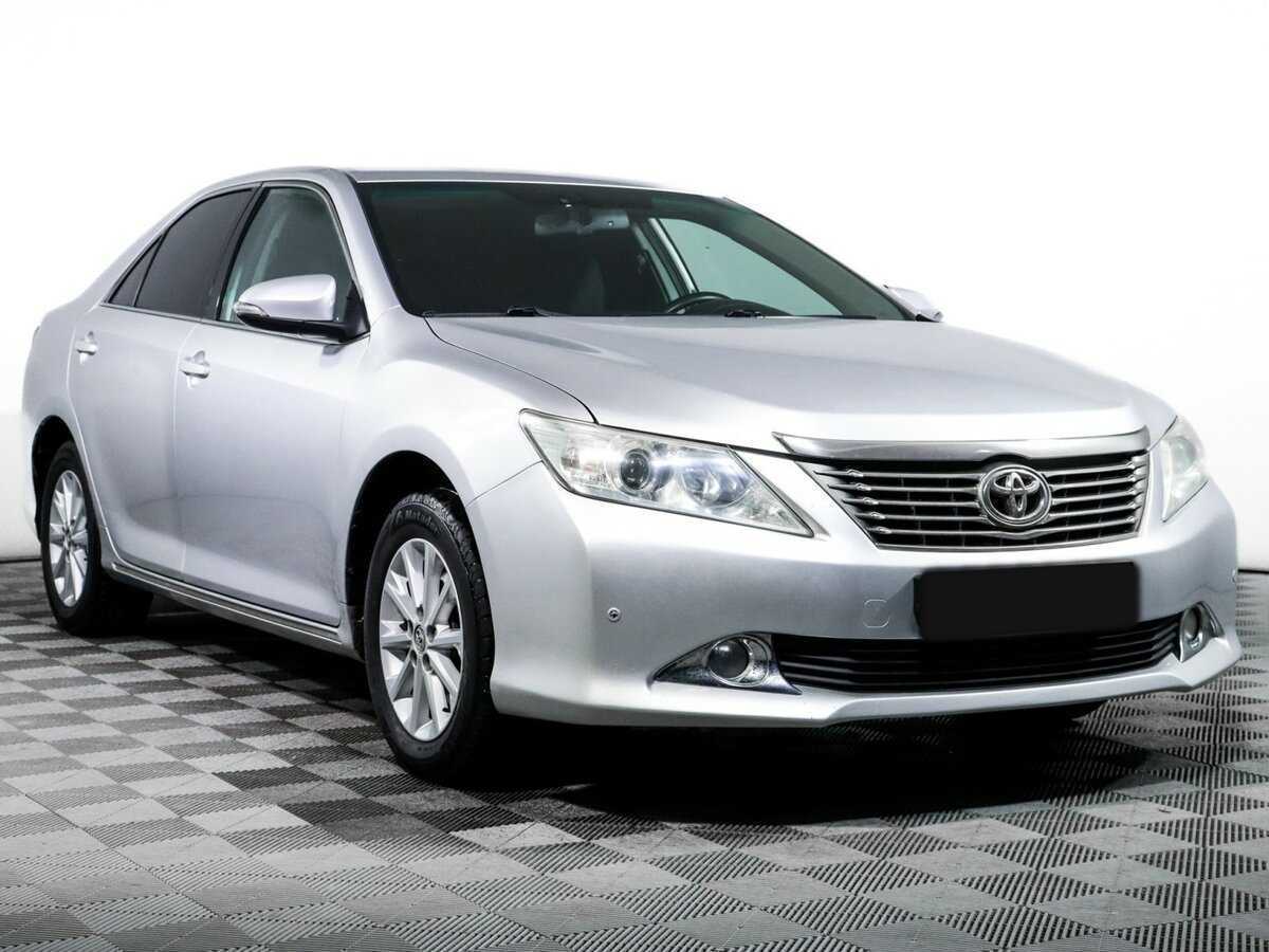 Toyota Camry б/у, 2013, Автоматическая. Фото: #2