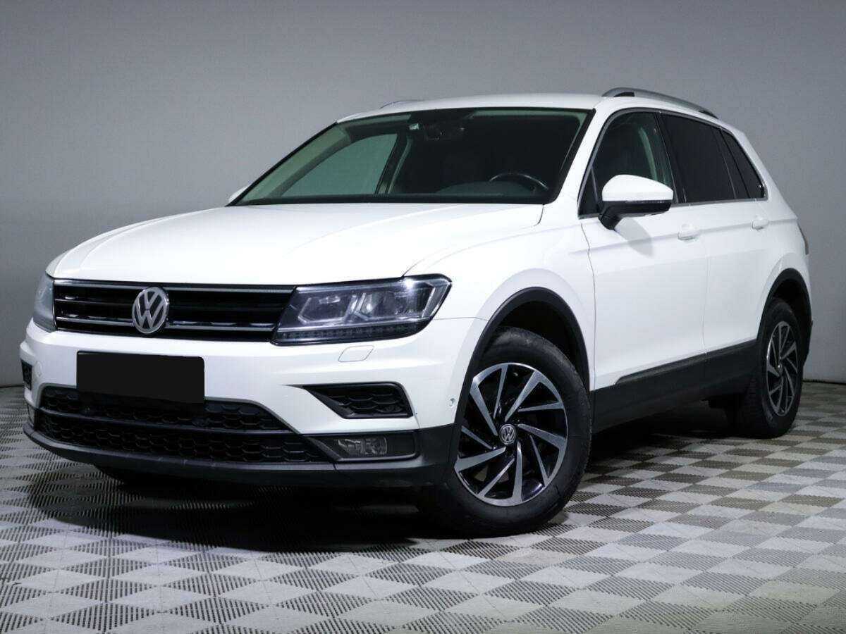 Volkswagen Tiguan б/у, 2018, Роботизированная. Посмотреть фото