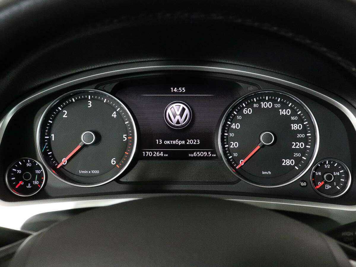 Volkswagen Touareg б/у, 2016, Автоматическая. Фото: #7