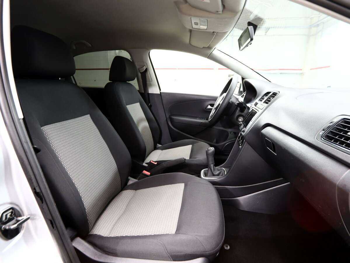 Volkswagen Polo б/у, 2012, Механическая. Фото: #11