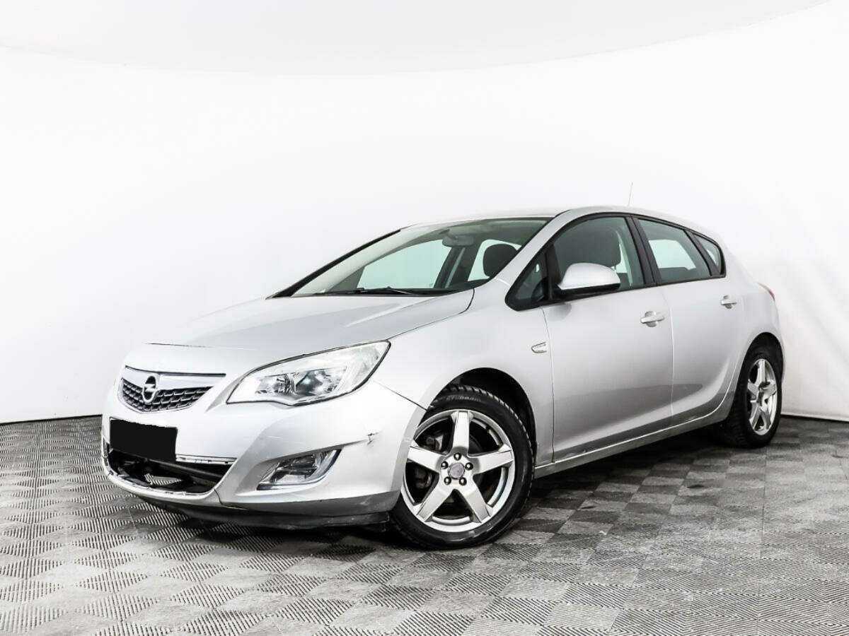 Opel Astra б/у, 2012, Механическая. Посмотреть фото