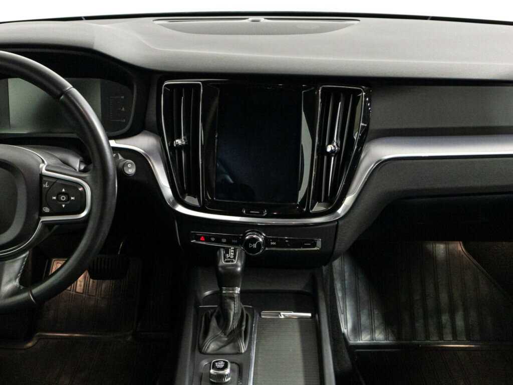 Volvo V60 б/у, 2018, Автоматическая. Фото: #13