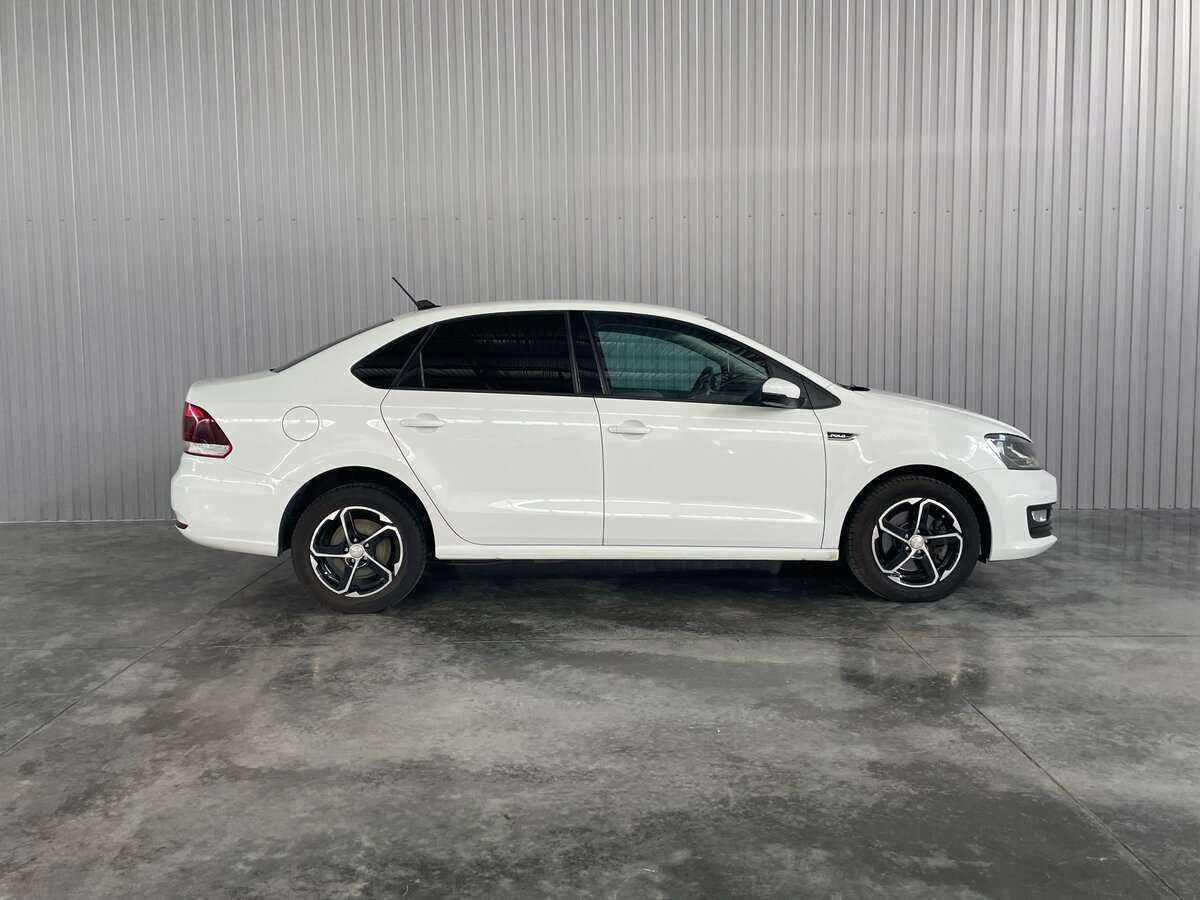 Volkswagen Polo б/у, 2018, Автоматическая. Фото: #3