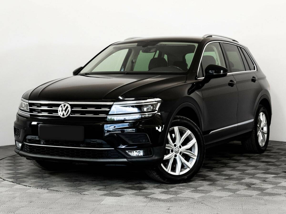 Volkswagen Tiguan б/у, 2018, Роботизированная. Посмотреть фото