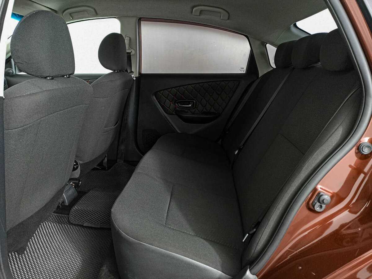 Nissan Almera б/у, 2013, Механическая. Фото: #9
