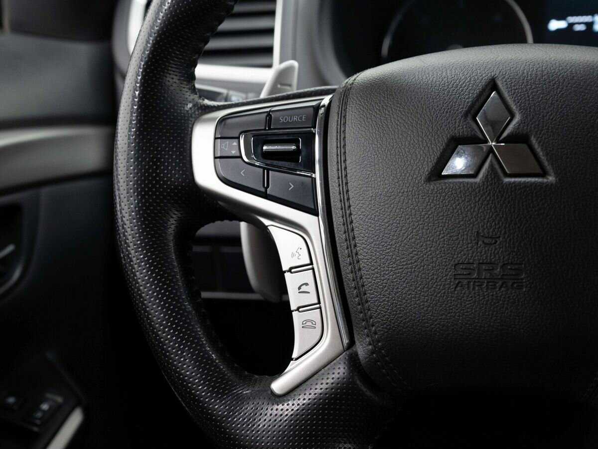Mitsubishi Pajero Sport б/у, 2017, Автоматическая. Фото: #14