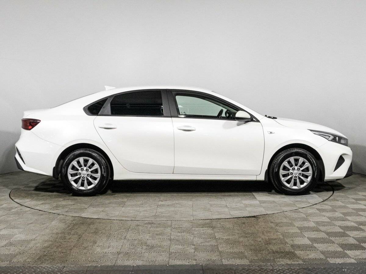 Kia Cerato б/у, 2021, Автоматическая. Фото: #2