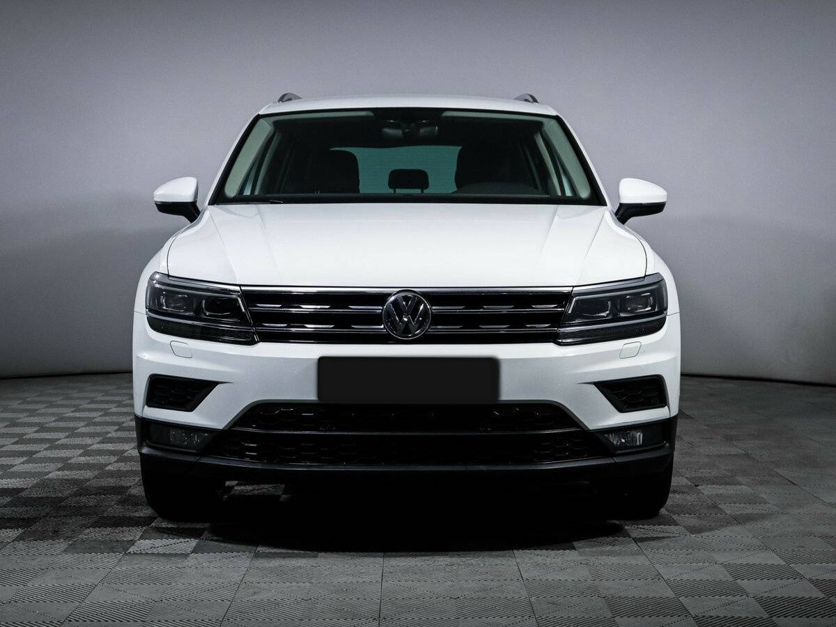 Volkswagen Tiguan б/у, 2018, Роботизированная. Фото: #1