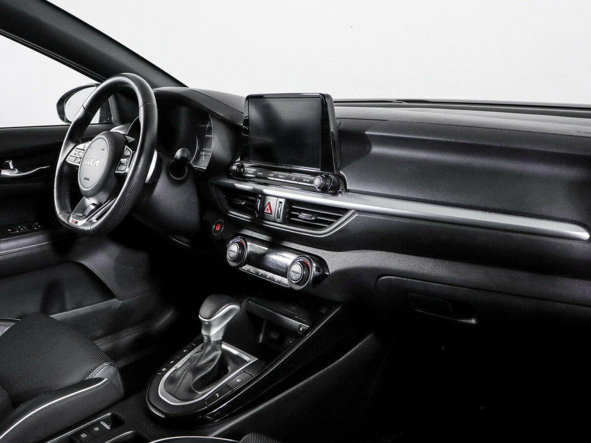 Kia Cerato б/у, 2022, Автоматическая. Фото: #6