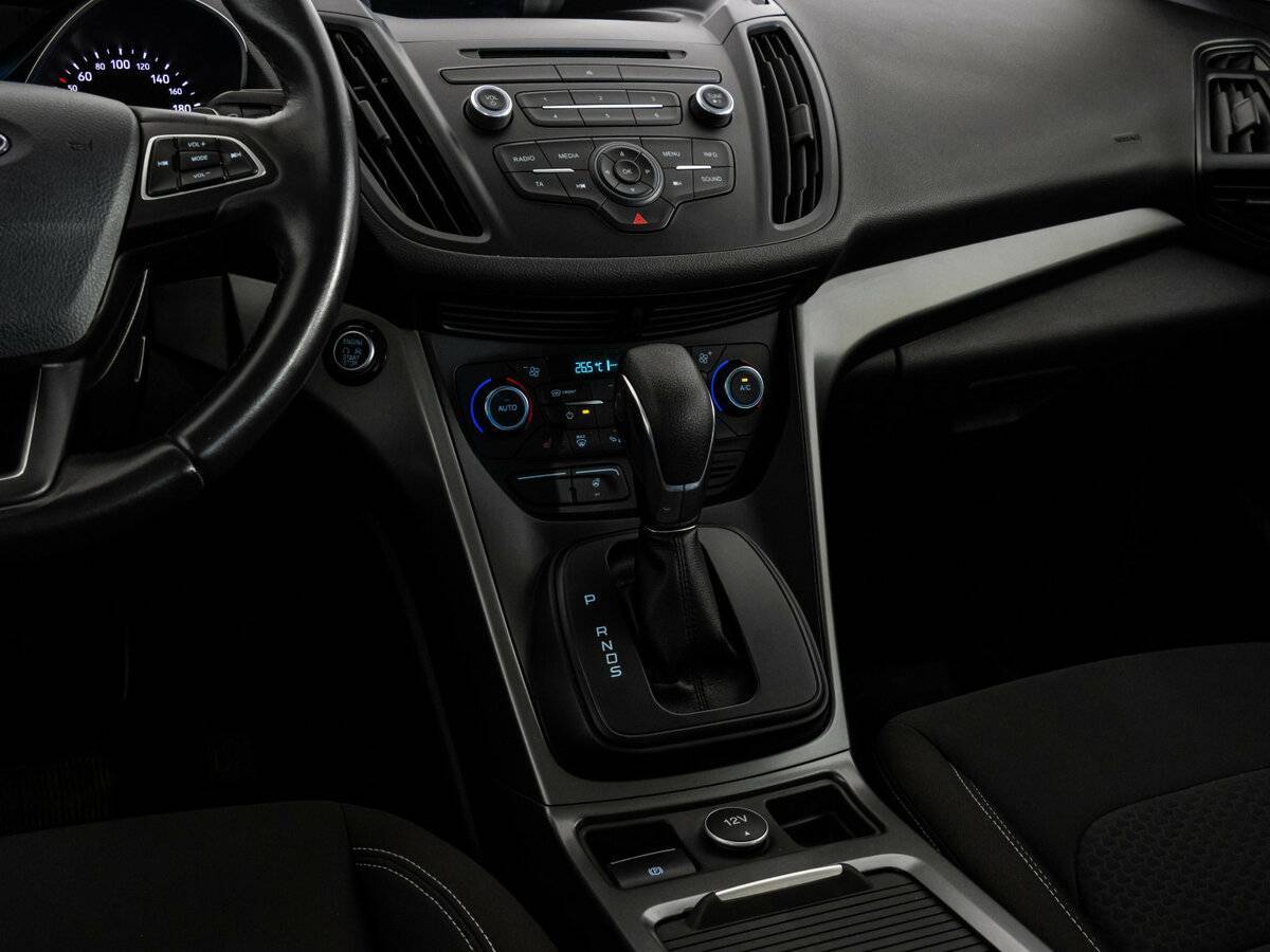 Ford Kuga б/у, 2017, Автоматическая. Фото: #9