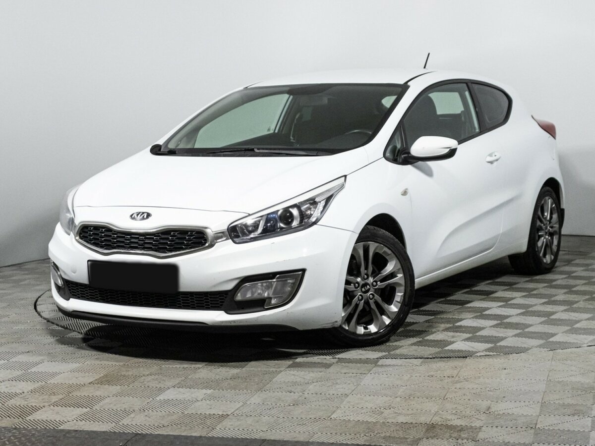 Kia Ceed б/у, 2013, Механическая. Посмотреть фото