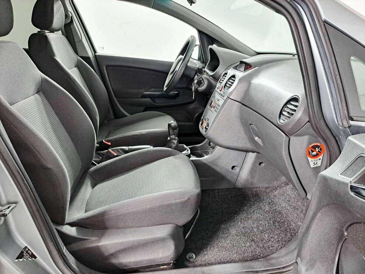Opel Corsa б/у, 2012, Механическая. Фото: #8