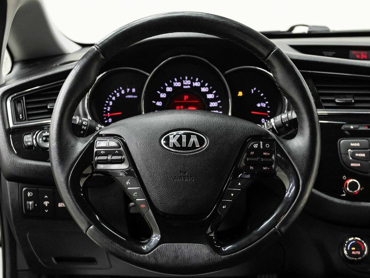 Kia Ceed б/у, 2016, Роботизированная. Фото: #9
